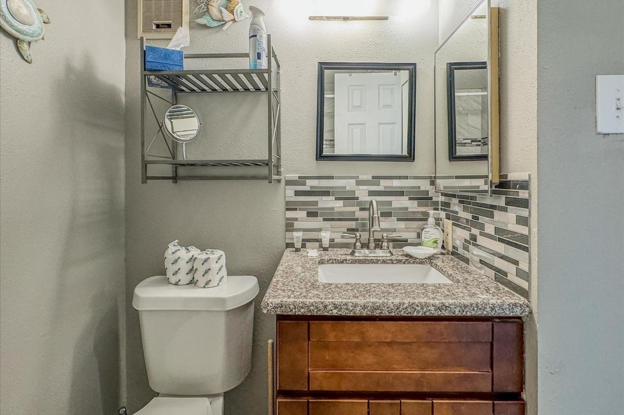 Charming Waterfront Condo Galveston Buitenkant foto